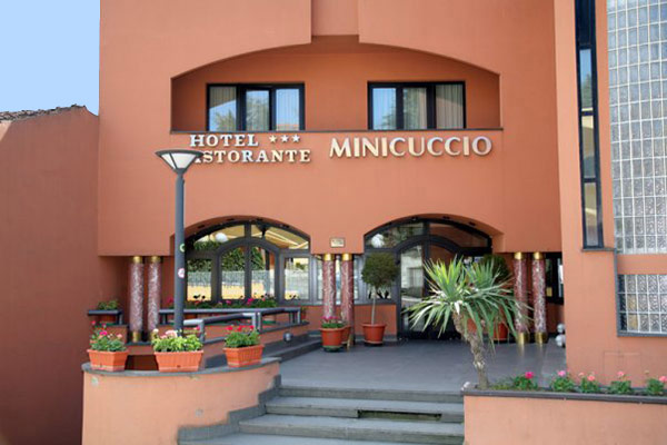 hotel-ristorante-minicuccio-vallesaccarda